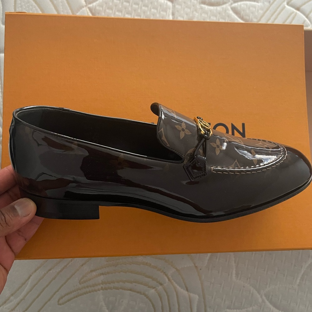 Never worn.  Brand new.  Runs big. 8.5 is a us 10